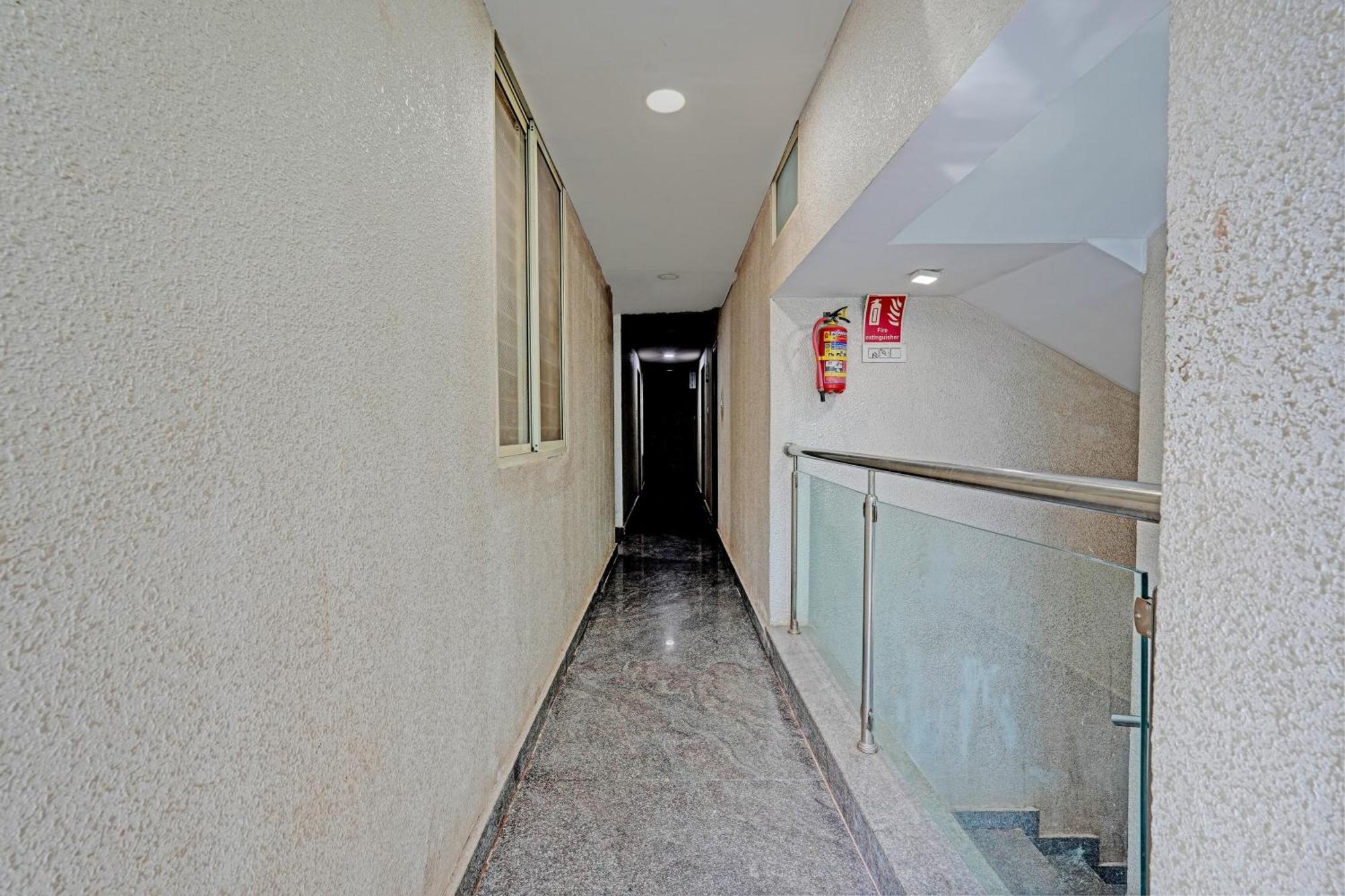 Oyo Pmr Elitestay Hotel Near Ascendas Park Square Mall Μπανγκαλόρ Εξωτερικό φωτογραφία